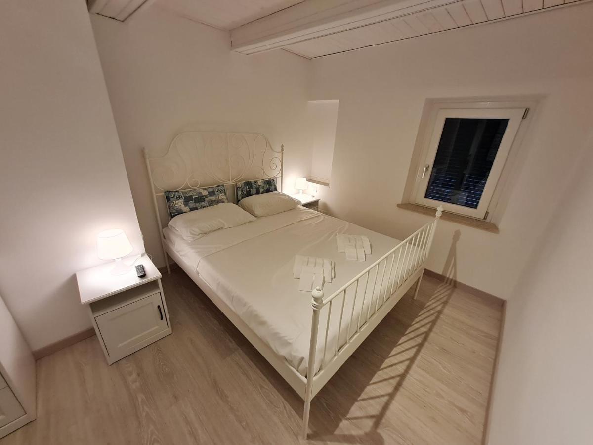 Apartamento Al Castello - Aeroporto Delle Marche - Ancona Falconara Marittima Exterior foto