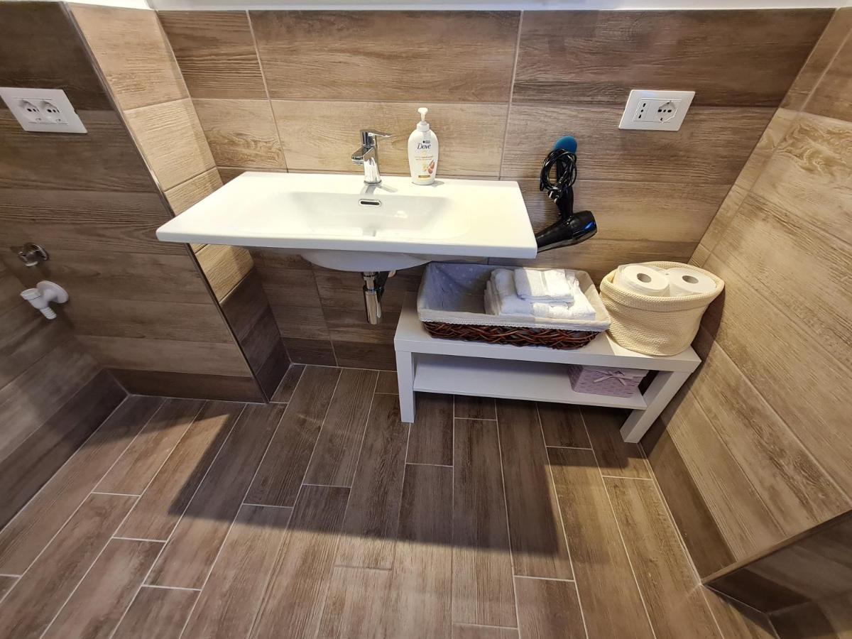 Apartamento Al Castello - Aeroporto Delle Marche - Ancona Falconara Marittima Exterior foto