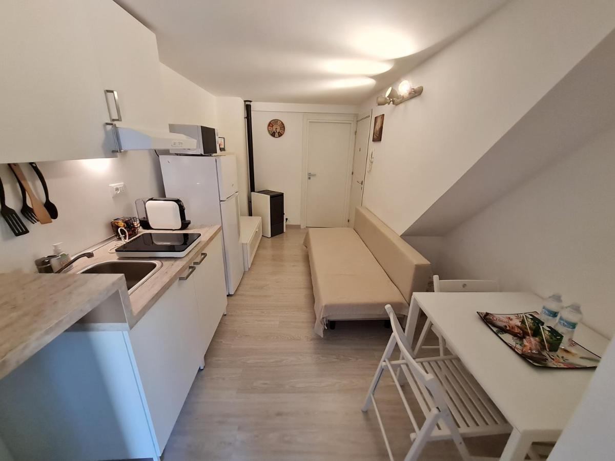 Apartamento Al Castello - Aeroporto Delle Marche - Ancona Falconara Marittima Exterior foto
